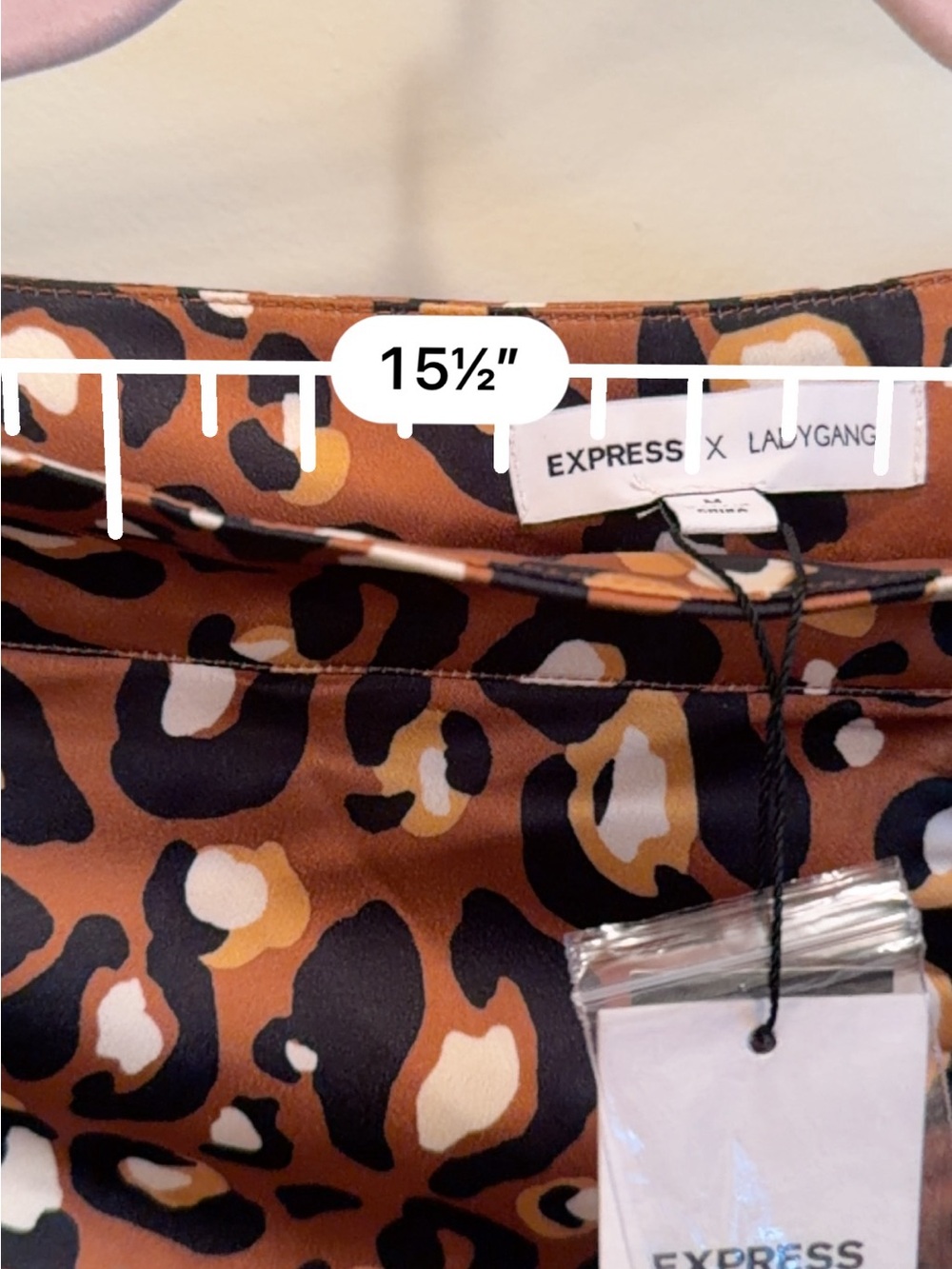 Express x Ladygang Leopard Print Satin Midi Skirt Side Slit Sz M NWT - Picture 5 of 8